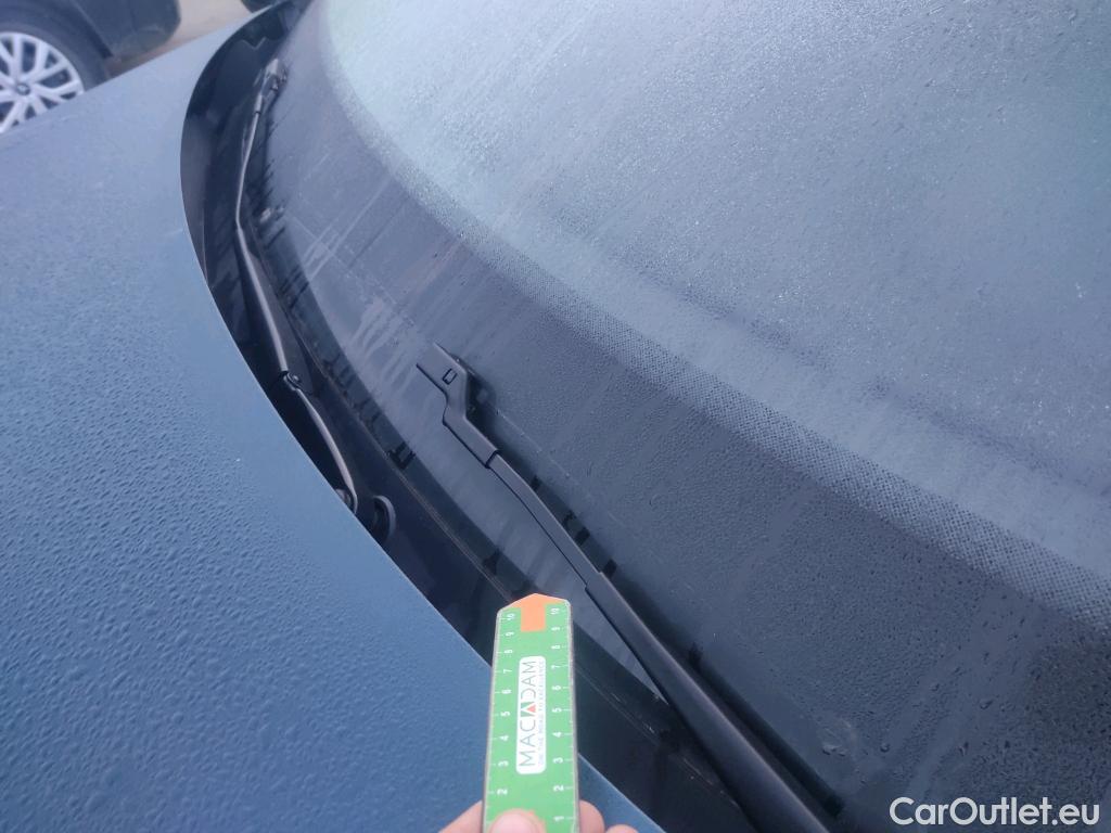  Volkswagen  Tiguan VOLKSWAGEN  / 2020 / 5P / todoterreno R-Line 2.0 TDI 110kW (150CV) DSG #18