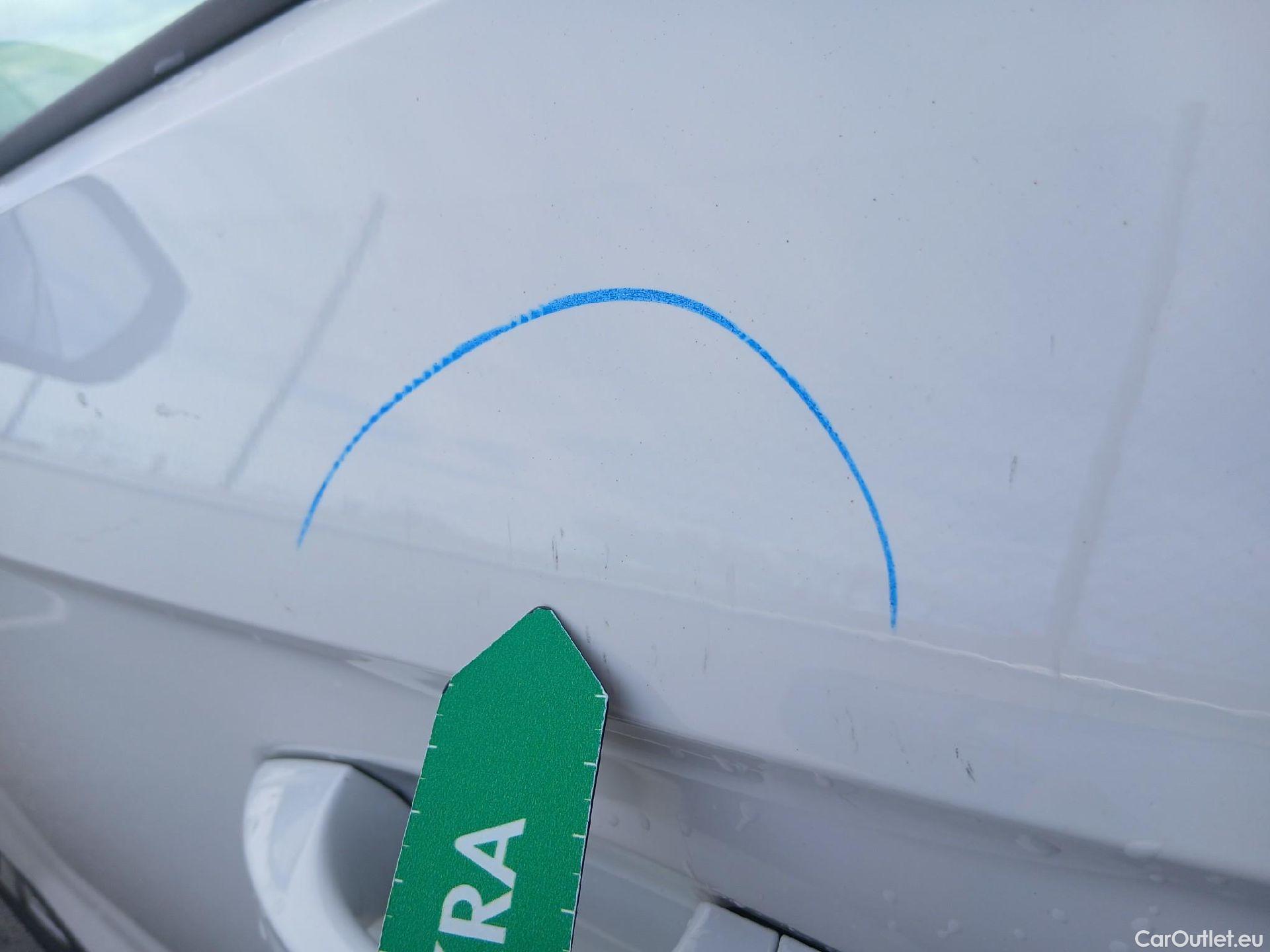  Volkswagen  T-ROC VOLKSWAGEN  / 2017 / 5P / todoterreno Advance 1.0 TSI 85kW (115CV) #15