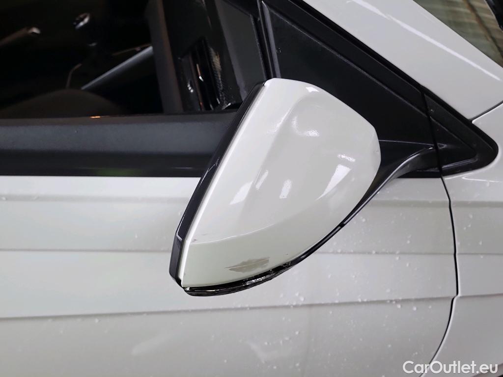  Volkswagen  Polo VOLKSWAGEN  / 2021 / 5P / berlina con portón Life 1.0 TSI 70kW (95CV) #8