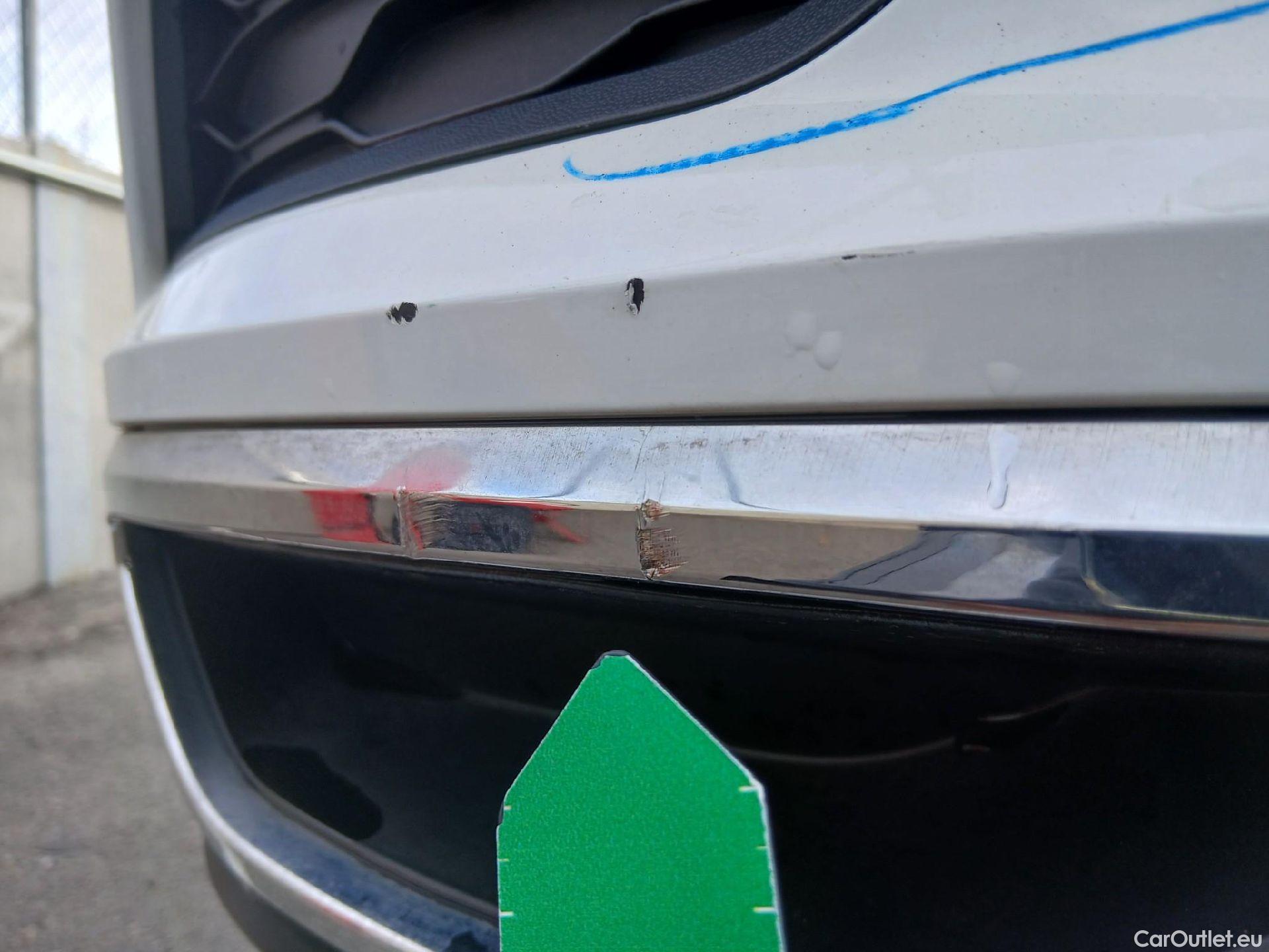  Volkswagen  T-ROC VOLKSWAGEN  / 2017 / 5P / todoterreno Advance 1.0 TSI 85kW (115CV) #28