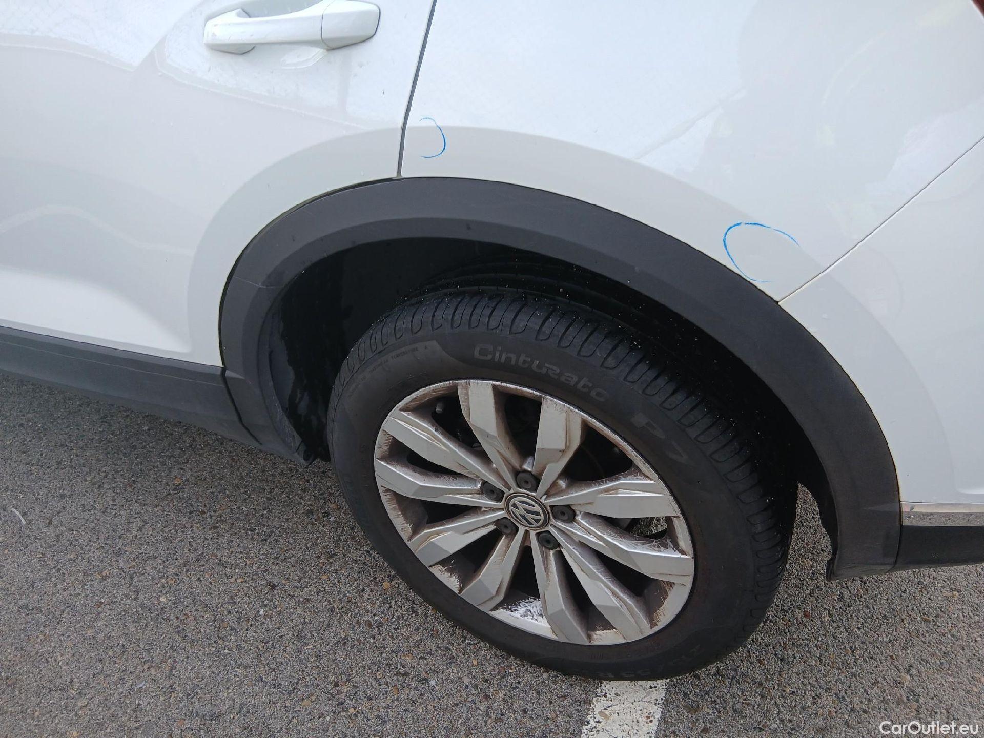  Volkswagen  T-ROC VOLKSWAGEN  / 2017 / 5P / todoterreno Advance 1.0 TSI 85kW (115CV) #19