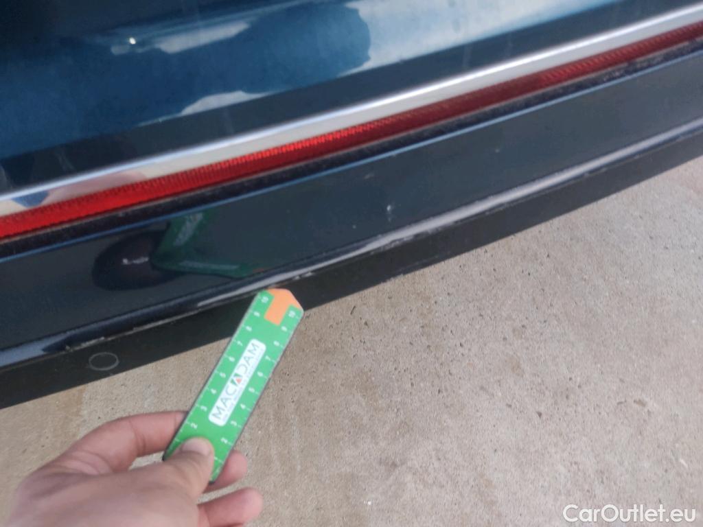  Volkswagen  Tiguan VOLKSWAGEN  / 2020 / 5P / todoterreno R-Line 2.0 TDI 110kW (150CV) DSG #25