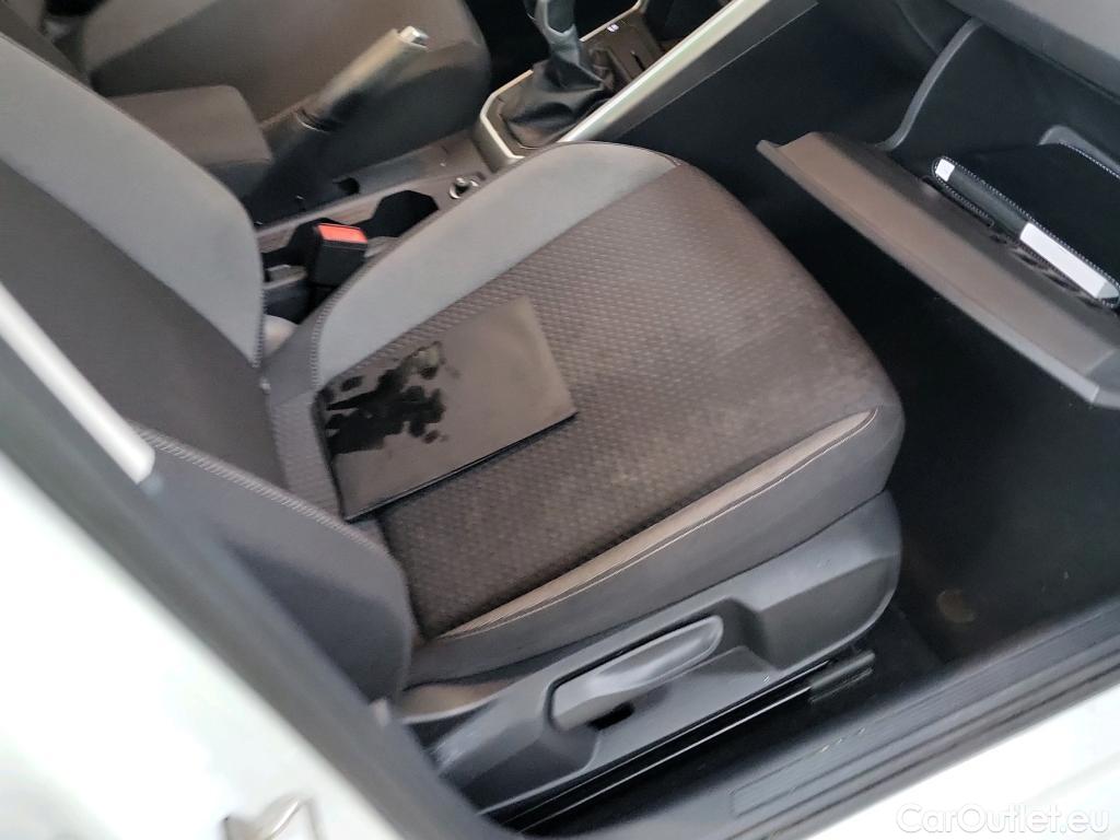  Volkswagen  Polo VOLKSWAGEN  / 2021 / 5P / berlina con portón Life 1.0 TSI 70kW (95CV) #7