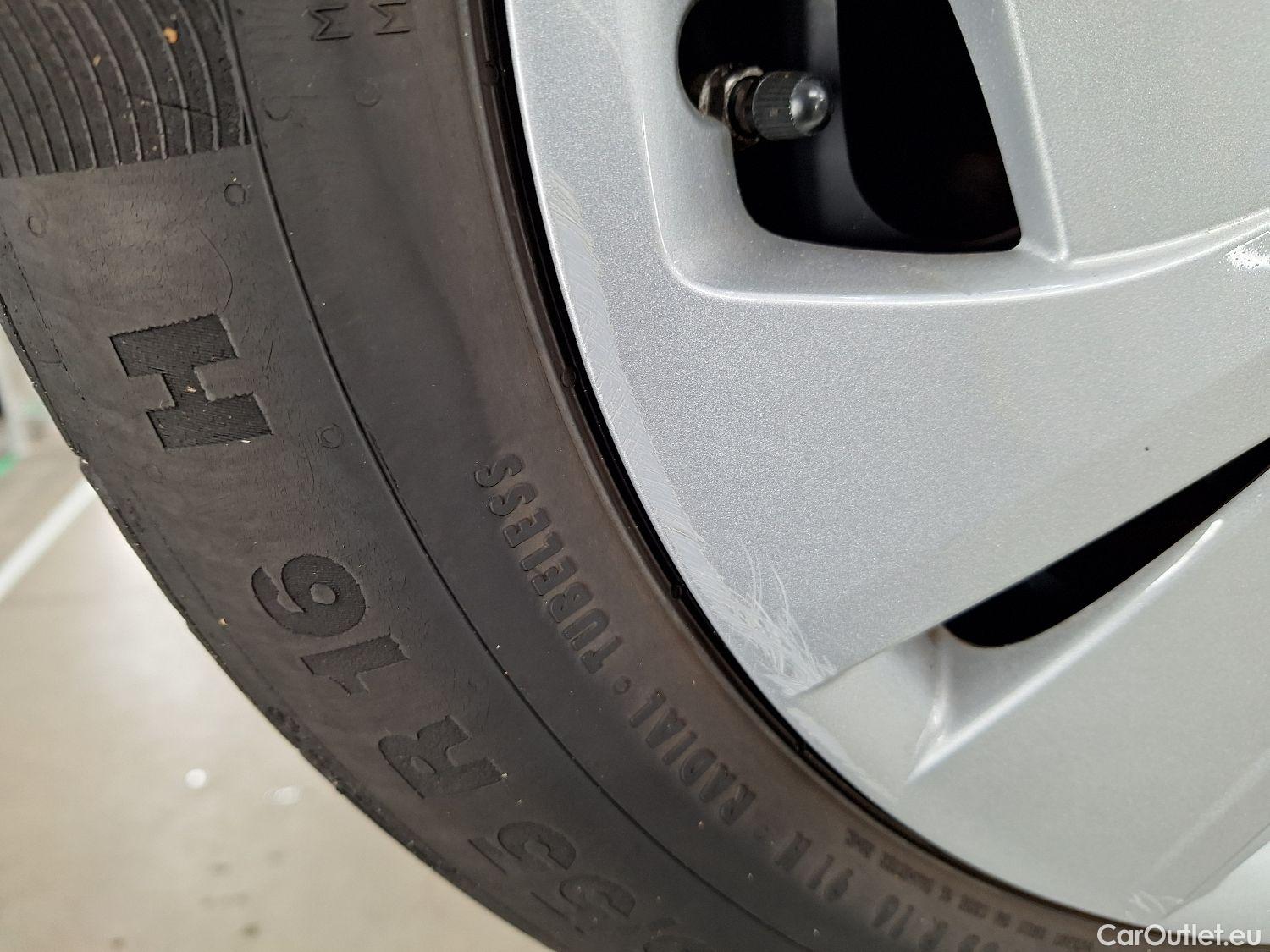  Bmw  Serie 1 BMW, 1-serie '19, BMW 1 Reeks Hatch 116dA (85 kW) 5d #8