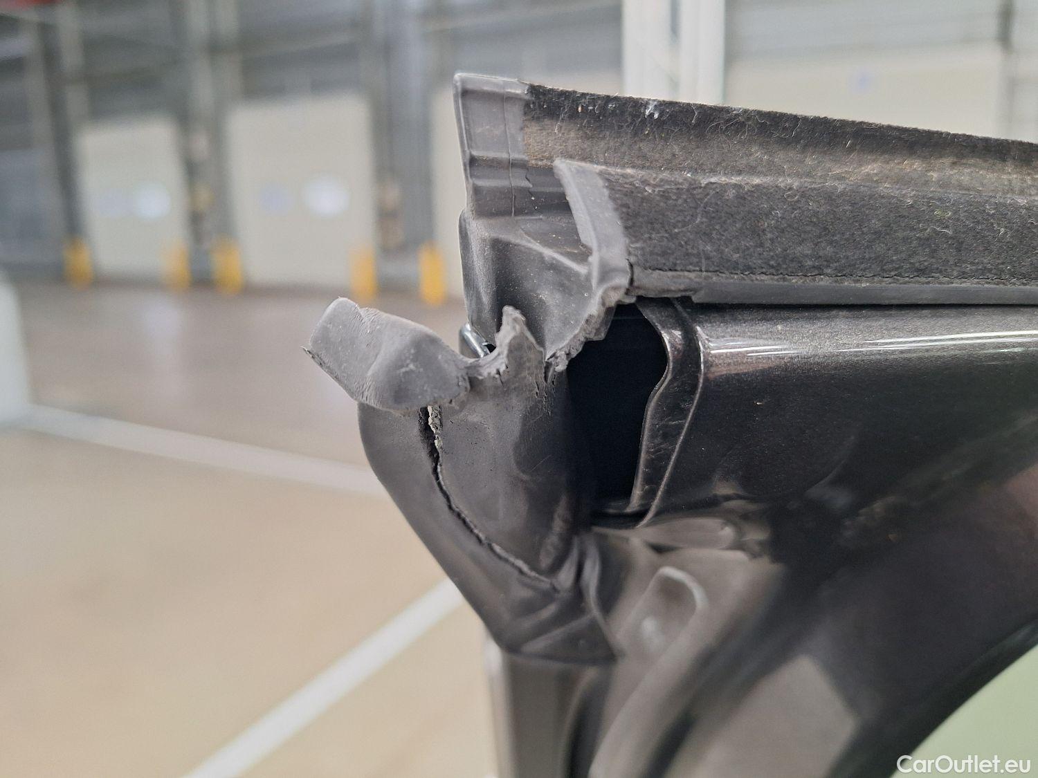  Peugeot  2008 Peugeot,  FL'16, Peugeot  1.2 Puretech 61kW S&S Active 5d #4