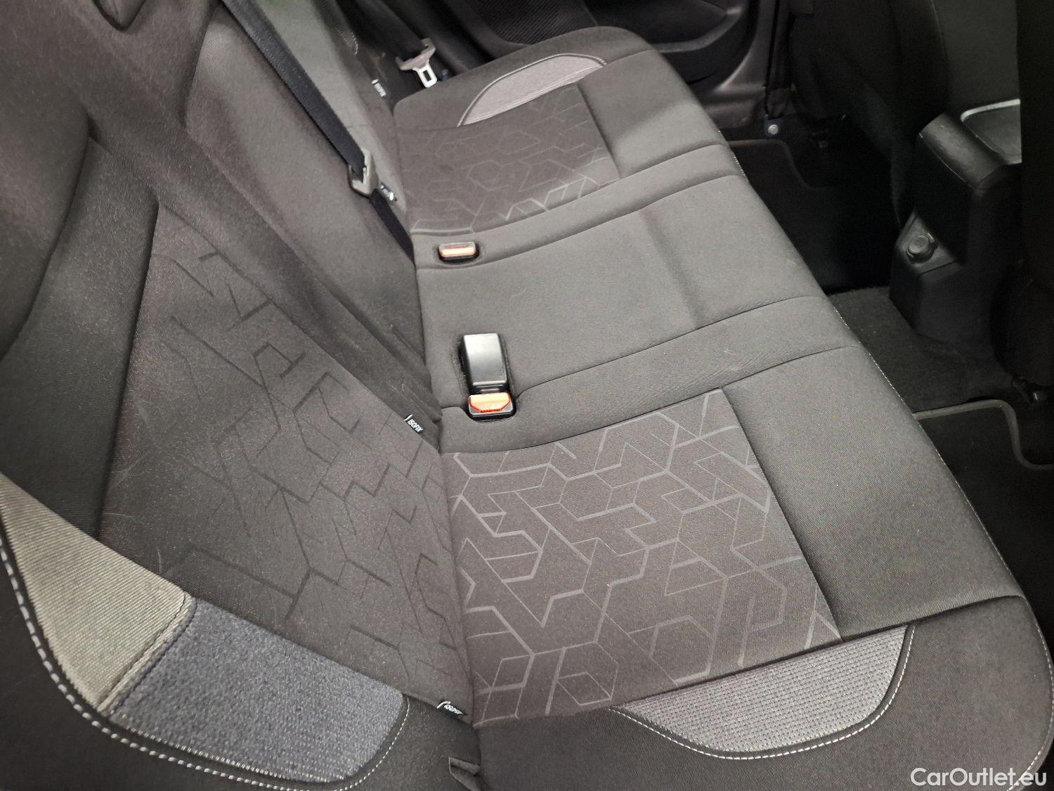  Peugeot  2008 Peugeot,  FL'16, Peugeot  1.2 Puretech 61kW S&S Active 5d #27