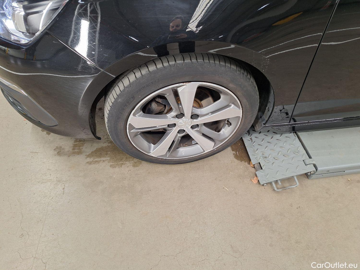  Peugeot  308 Peugeot,  SW FL'17, Peugeot  SW 1.2 PureTech 130 S&S EAT8 GT Line 5 #24