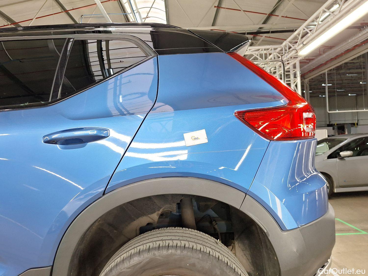  Volvo  XC 40 Volvo, XC40 '17, Volvo XC40 T3 Geartronic R-Design 5d #22