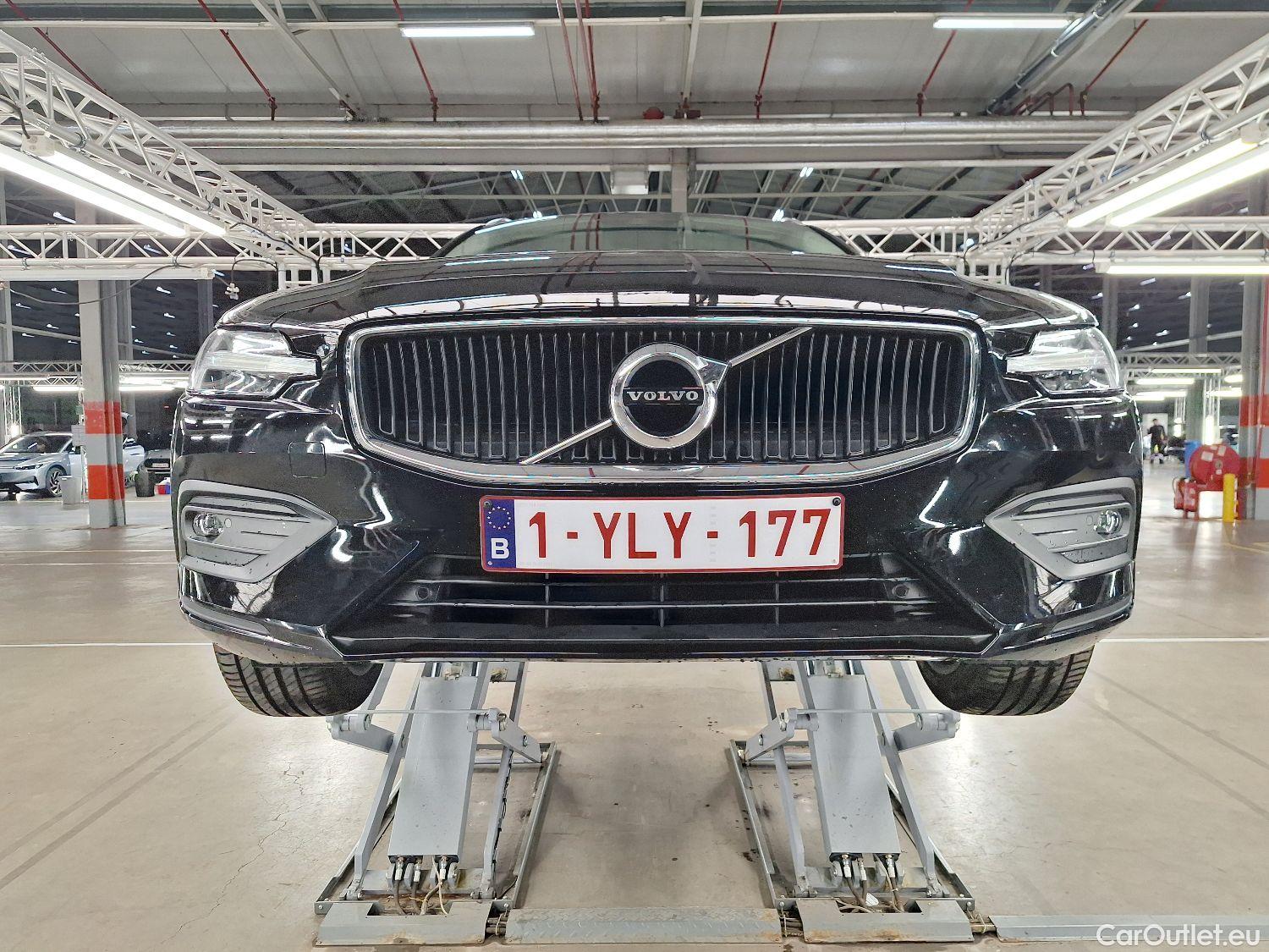  Volvo  V60 Volvo,  '18, Volvo  D3 Geartronic Momentum Pro 5d #1