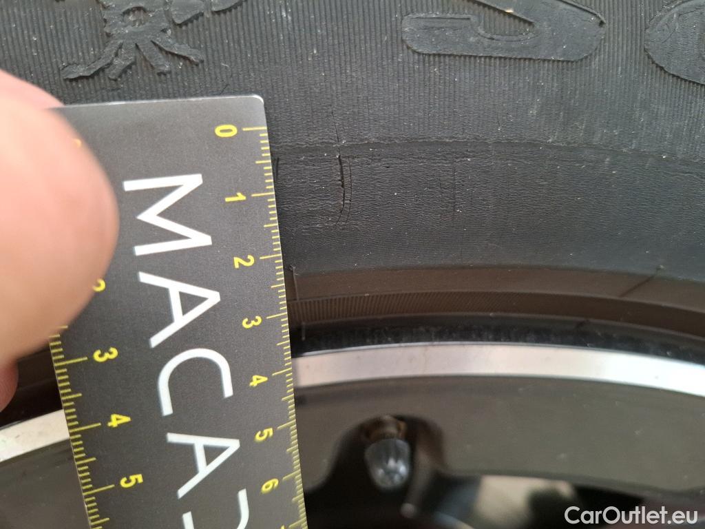  Mercedes  G-Klasee MERCEDES-BENZ GLC Coupe / 2019 / 5P / Coupé 2.0 GLC 300 E BUSINESS LINE 4MATIC #8