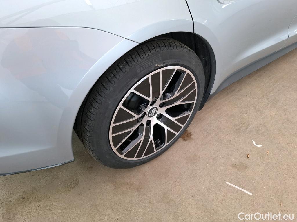  Porsche  Taycan  79kWh BVA #1