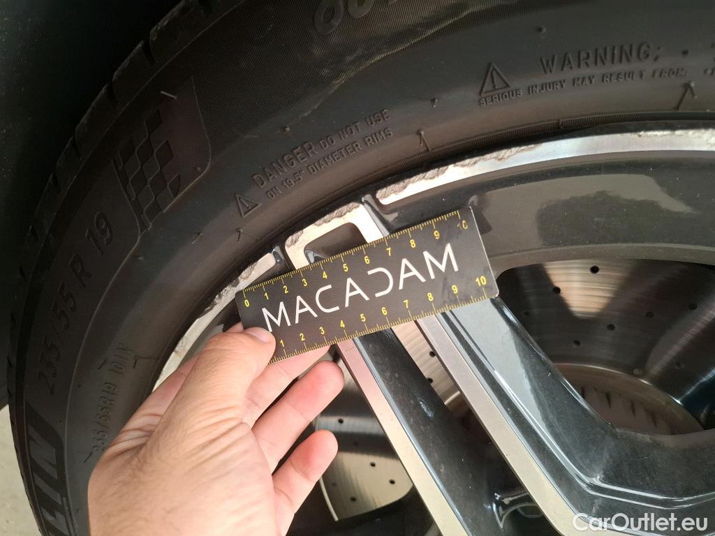  Mercedes  G-Klasee MERCEDES-BENZ GLC Coupe / 2019 / 5P / Coupé 2.0 GLC 300 E BUSINESS LINE 4MATIC #17