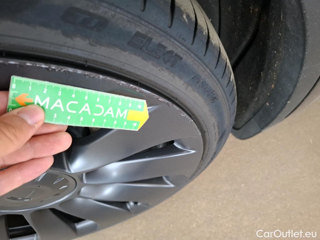  Tesla  Model Y TESLA  / 2020 / 5P / SUV Performance Dual Motor AWD #4