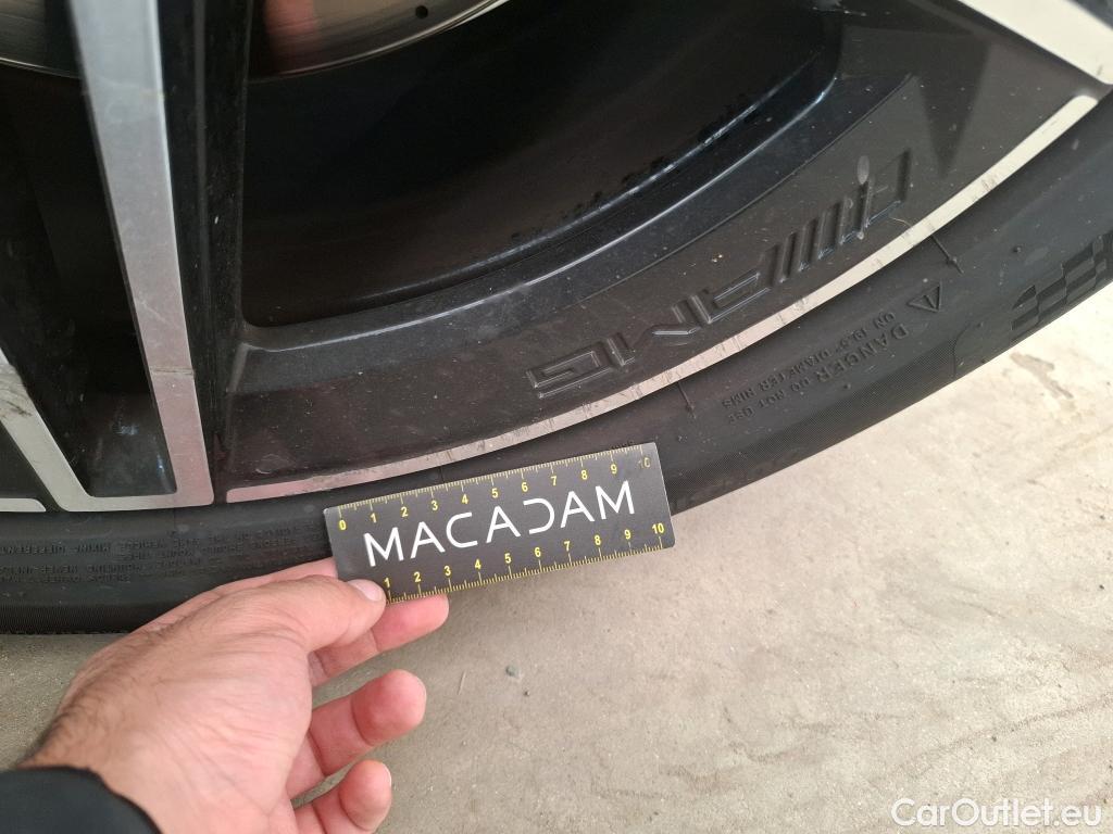  Mercedes  G-Klasee MERCEDES-BENZ GLC Coupe / 2019 / 5P / Coupé 2.0 GLC 300 E BUSINESS LINE 4MATIC #30