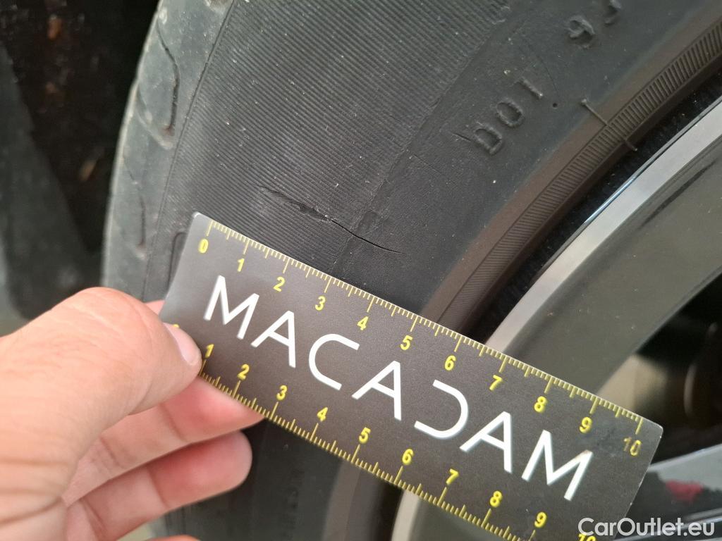  Mercedes  G-Klasee MERCEDES-BENZ GLC Coupe / 2019 / 5P / Coupé 2.0 GLC 300 E BUSINESS LINE 4MATIC #10