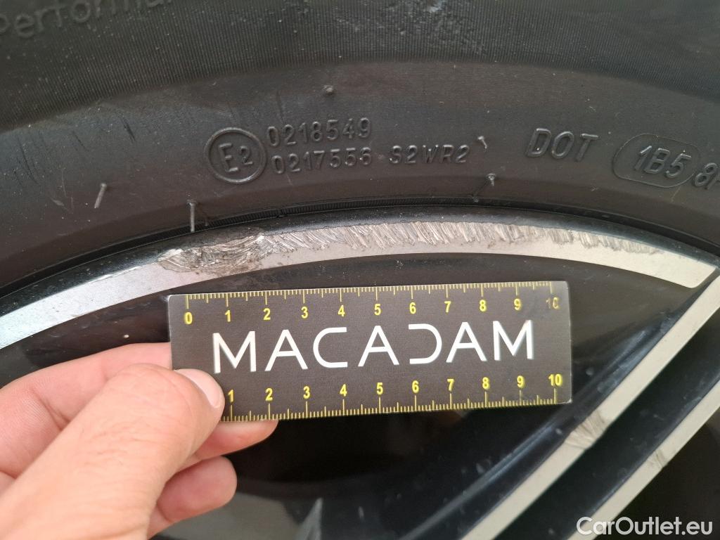  Mercedes  G-Klasee MERCEDES-BENZ GLC Coupe / 2019 / 5P / Coupé 2.0 GLC 300 E BUSINESS LINE 4MATIC #24