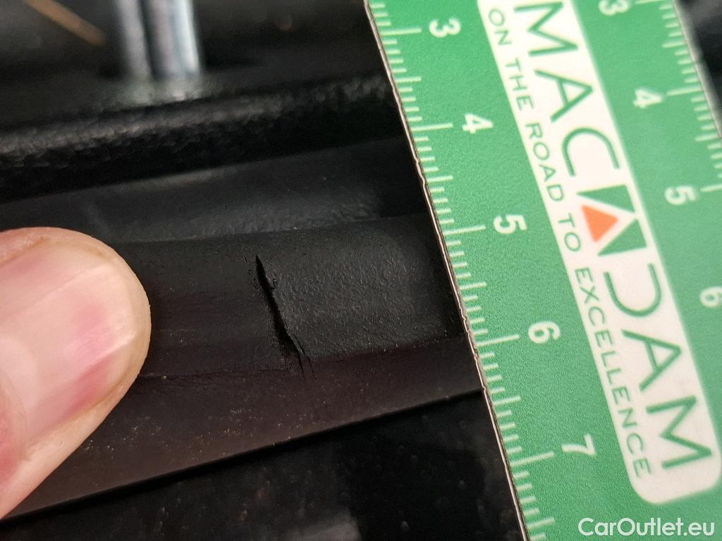  Mercedes  G-Klasee MERCEDES-BENZ GLC Coupe / 2019 / 5P / Coupé 2.0 GLC 300 DE BUSINESS LINE 4MATIC #2