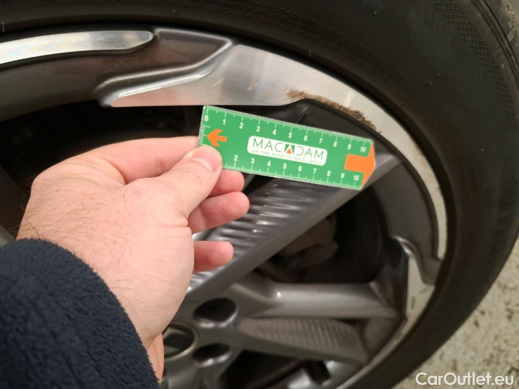  DS  DS7 DS DS 7 Crossback / 2017 / 5P / SUV E-TENSE 4x4 Grand Chic #18