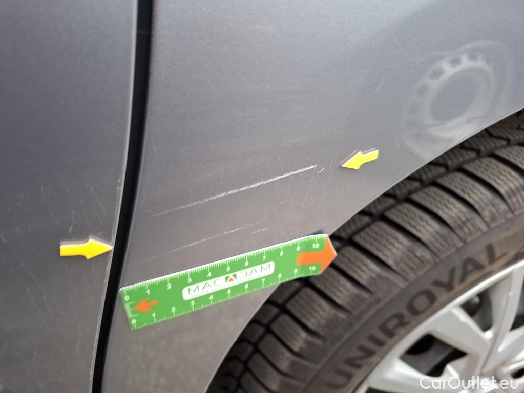  Citroen  Berlingo  Feel M 1.2 PureTech 130CV BVA8 E6d / 7places #73