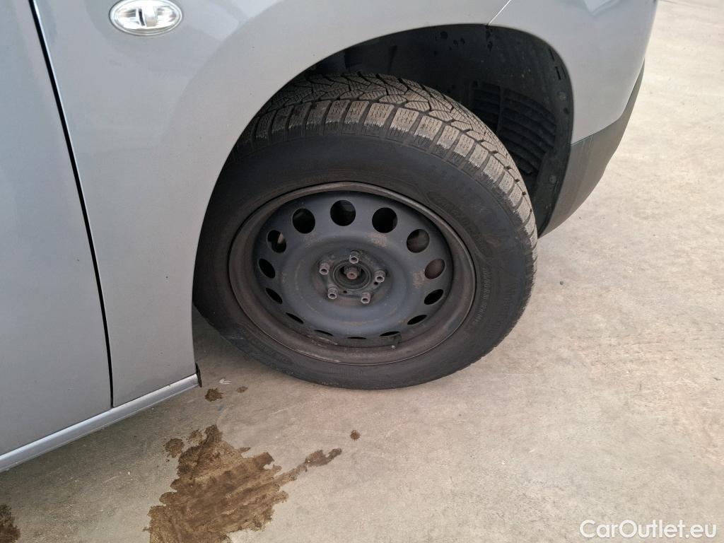  Citroen  Berlingo  Feel M 1.2 PureTech 130CV BVA8 E6d / 7places #62