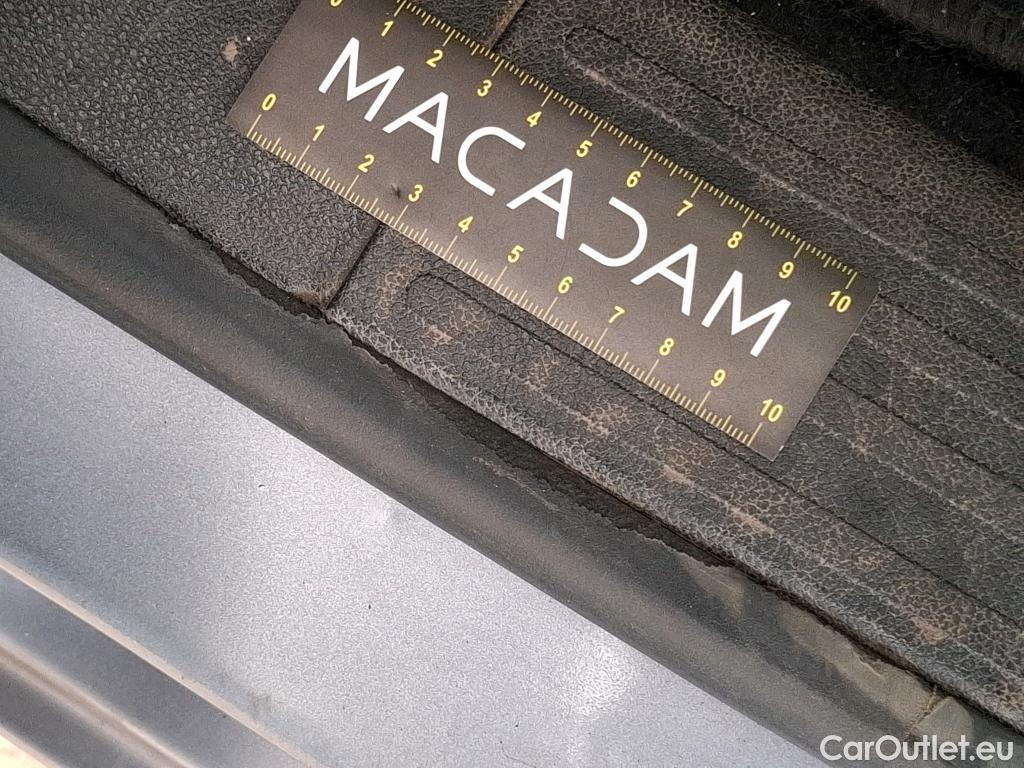  Citroen  Berlingo  Feel M 1.2 PureTech 130CV BVA8 E6d / 7places #46