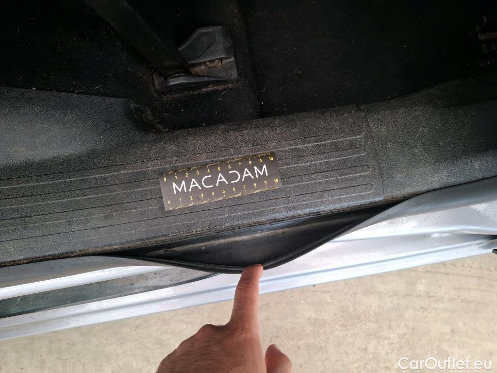  Citroen  Berlingo  Feel M 1.2 PureTech 130CV BVA8 E6d / 7places #44