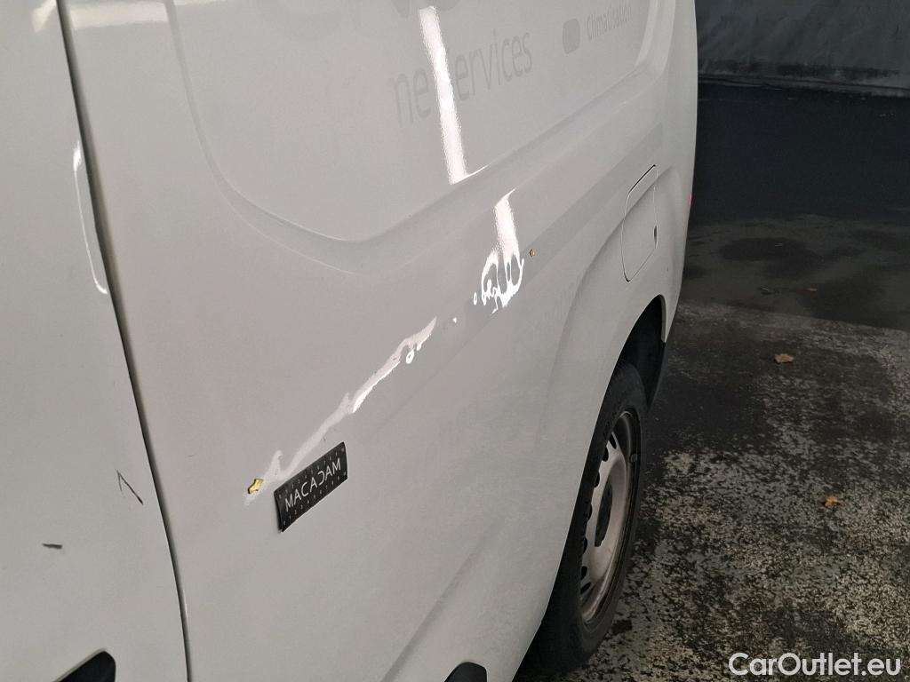  Citroen  Berlingo  Fourgon Club XL 950 1.5 BlueHDi 100CV BVM5 E6dT #7