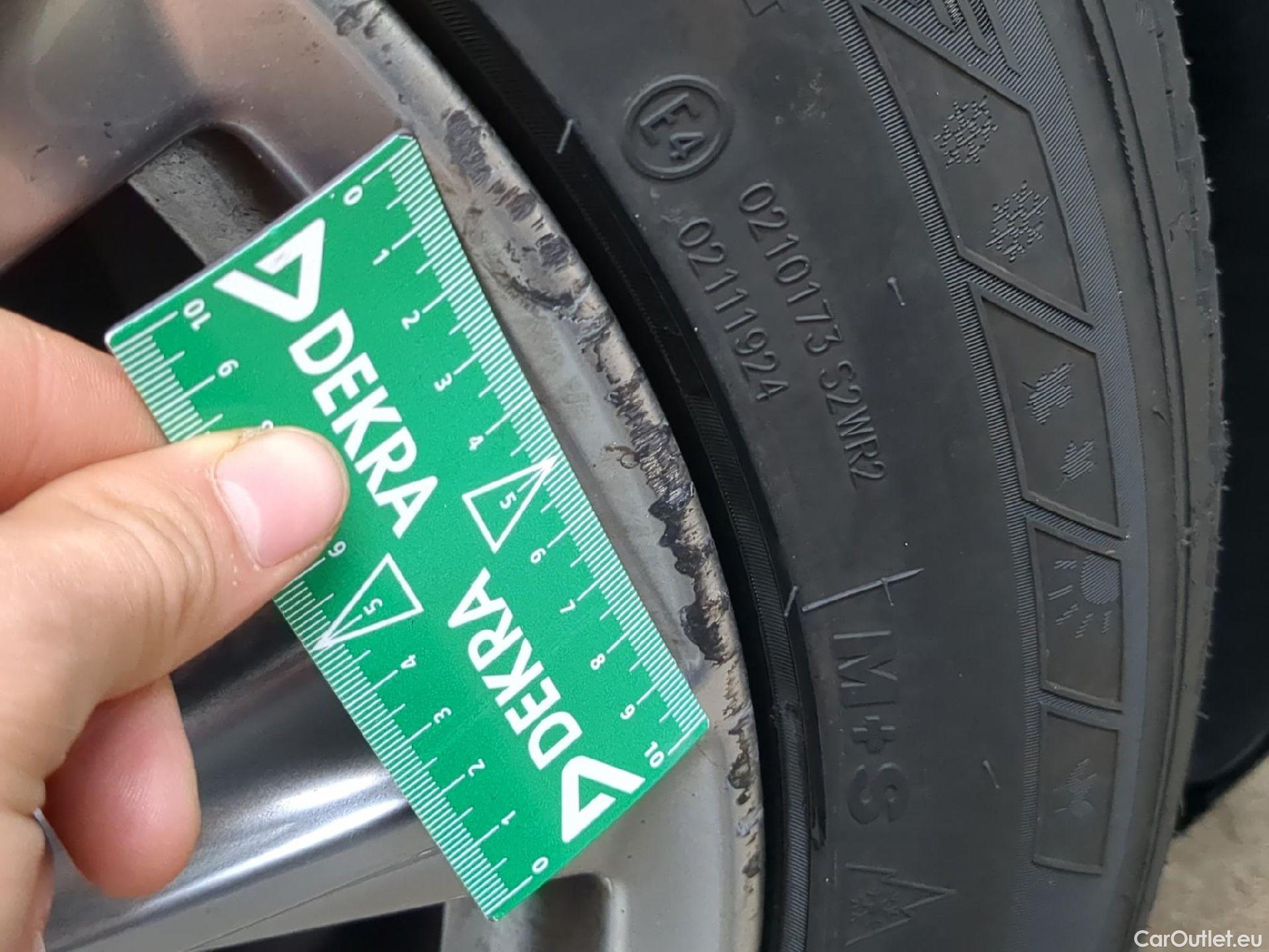  Ford  Kuga  Vignale 2.0 TDCi 150CV BVM6 E6 #11