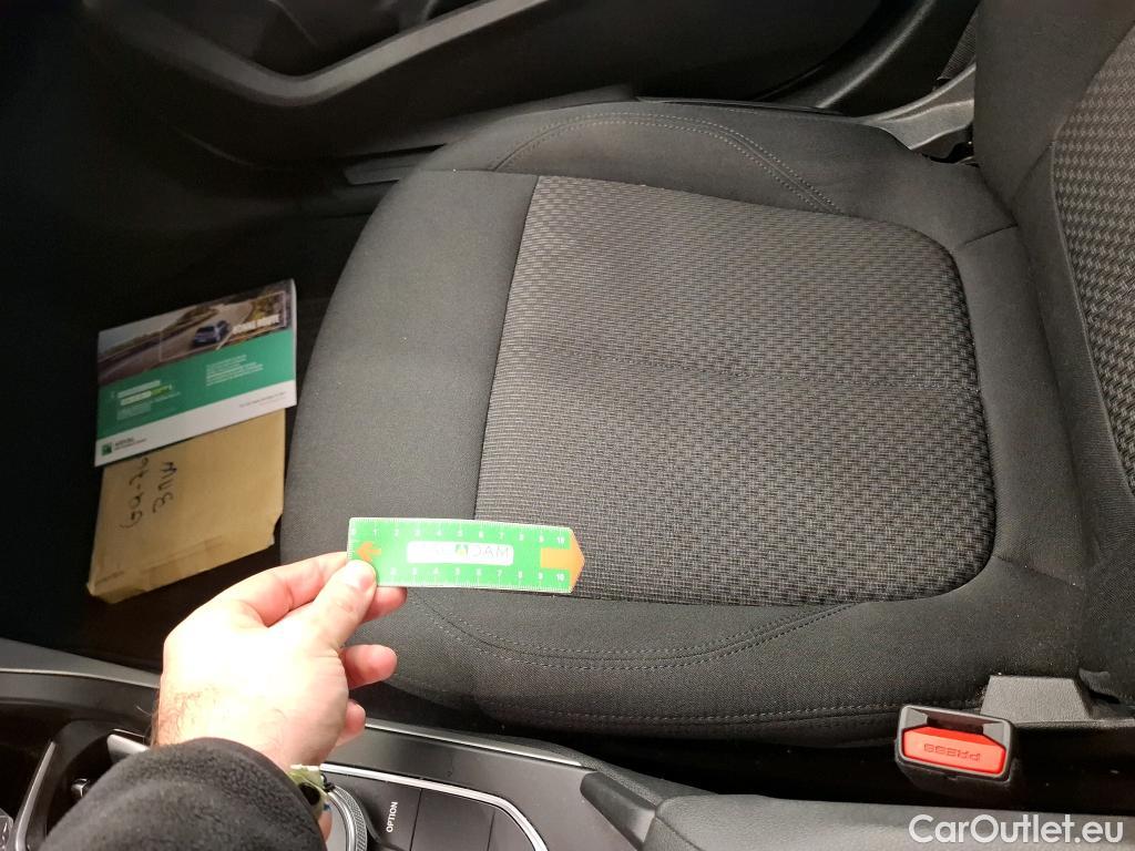  Bmw  Serie 1 BMW Série 1 / 2019 / 5P / Berline 116i DKG7 Business Design #5