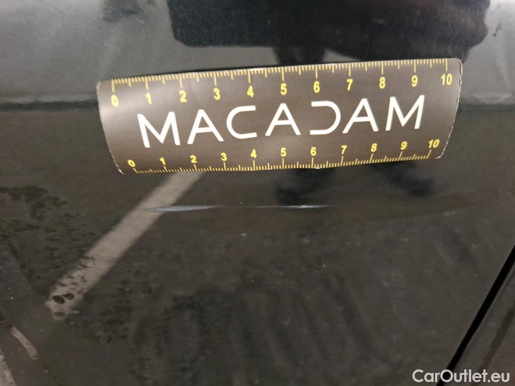  Bmw  Serie 1 BMW Série 1 / 2019 / 5P / Berline 116i Business Design #10