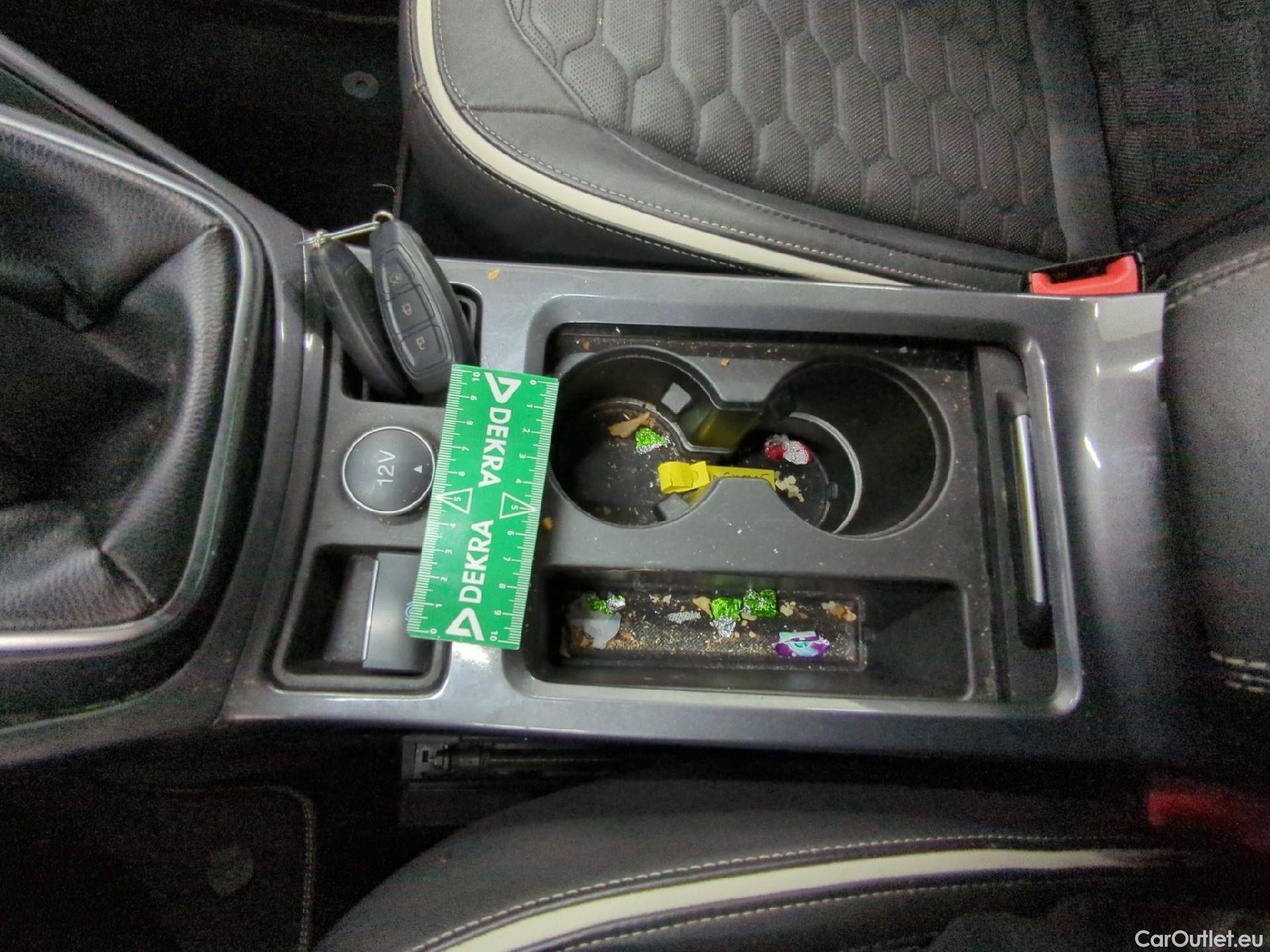  Ford  Kuga  Vignale 2.0 TDCi 150CV BVM6 E6 #3