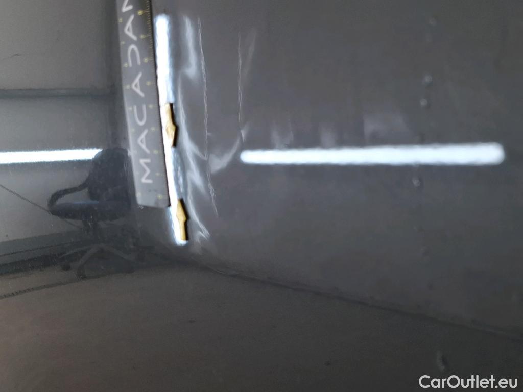  Peugeot  2008  Allure 1.5 HDi 130CV BVA8 E6d #41