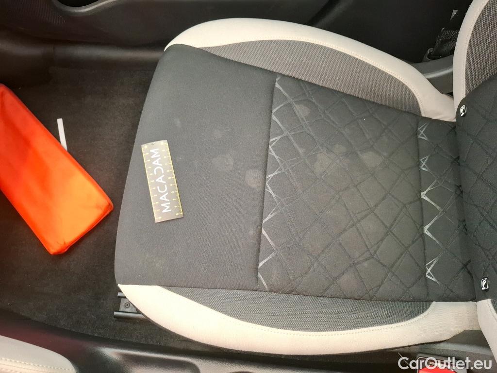  Nissan  Micra NISSAN  5p Berline IG-T 90 Made In France #13