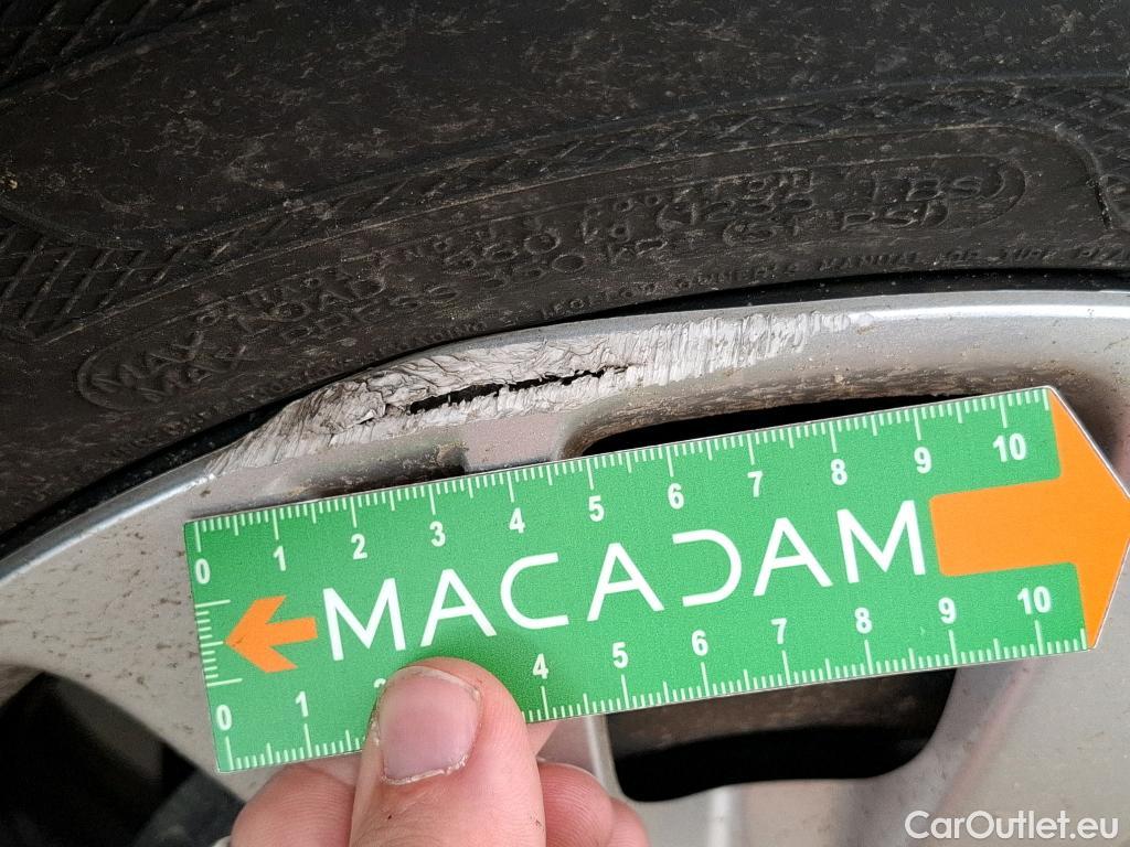  Peugeot  208  Affaire Premium Pack 1.5 HDi 100CV BVM5 E6dT #31