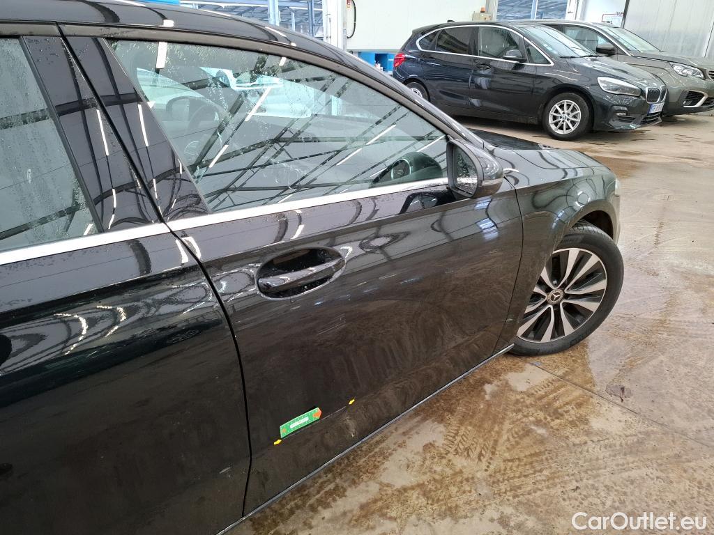  Mercedes  A-Klasse MERCEDES-BENZ Classe A Compact / 2018 / 5P / Berline A 200 d Business Line 8G-DCT #15