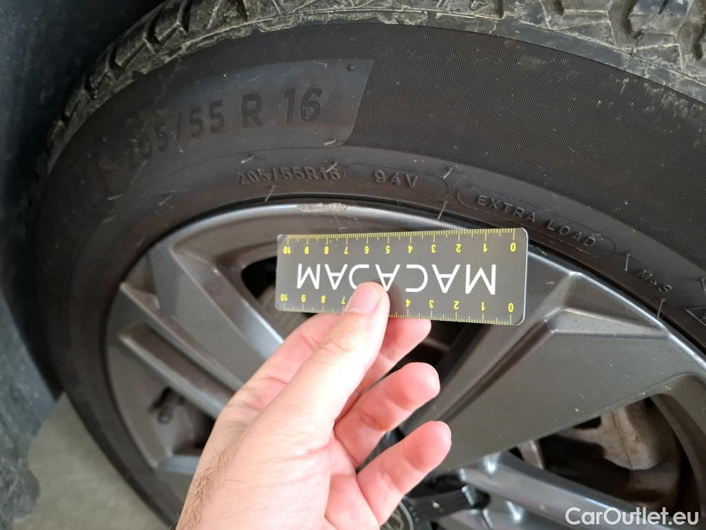  Peugeot  308 PEUGEOT  SW / 2021 / 5P / Break PureTech 130 S&S EAT8 ACTIVE PACK #22