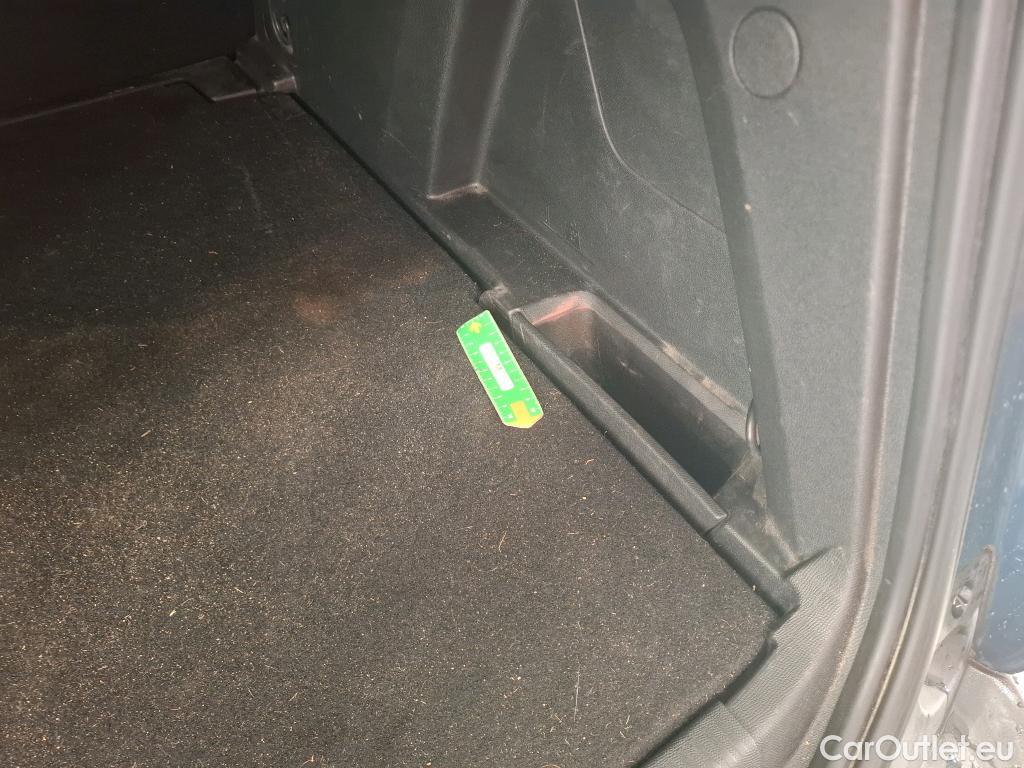  Peugeot  3008  Active Business 1.5 HDi 130CV BVA8 E6d #1