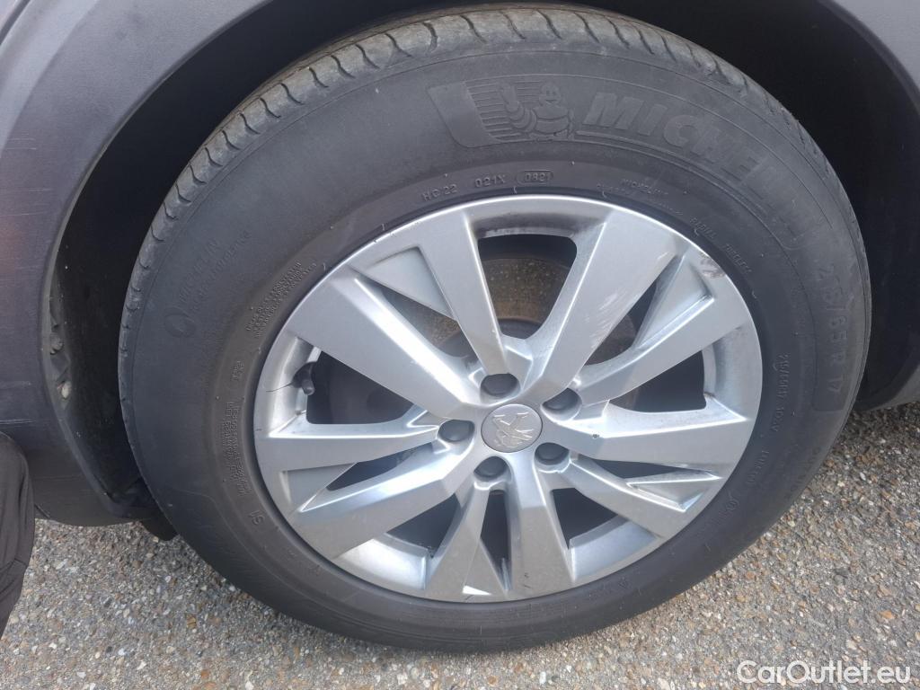  Peugeot  5008  Active Business 1.2 PureTech 130CV BVA8 E6d #25