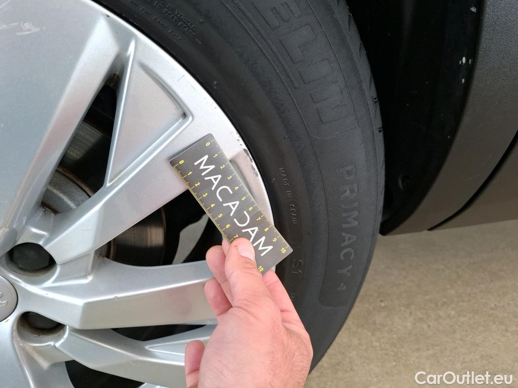  Peugeot  5008  Active Business 1.2 PureTech 130CV BVA8 E6d #47