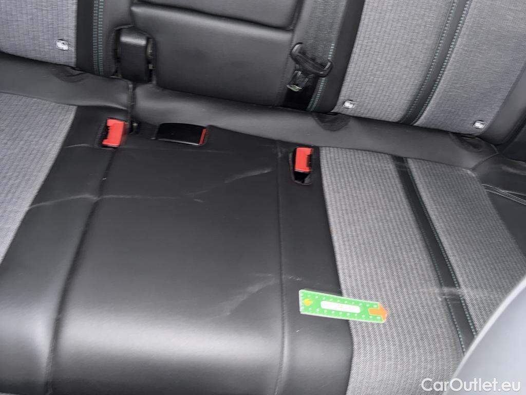  Peugeot  3008  Allure Pack 1.2 PureTech 130CV BVM6 E6d #8