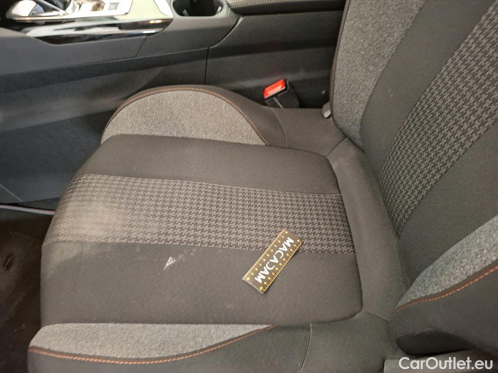  Peugeot  5008  Active Business 1.2 PureTech 130CV BVA8 E6d #72