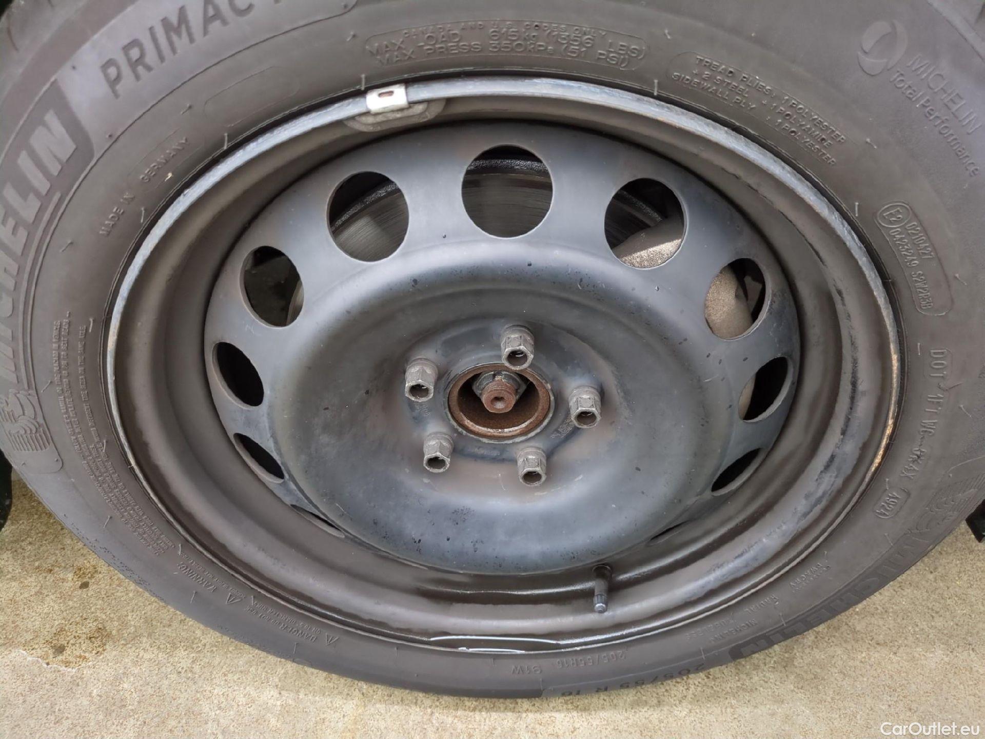  Peugeot  308  Active Pack 1.2 PureTech 110CV BVM6 E6d #8