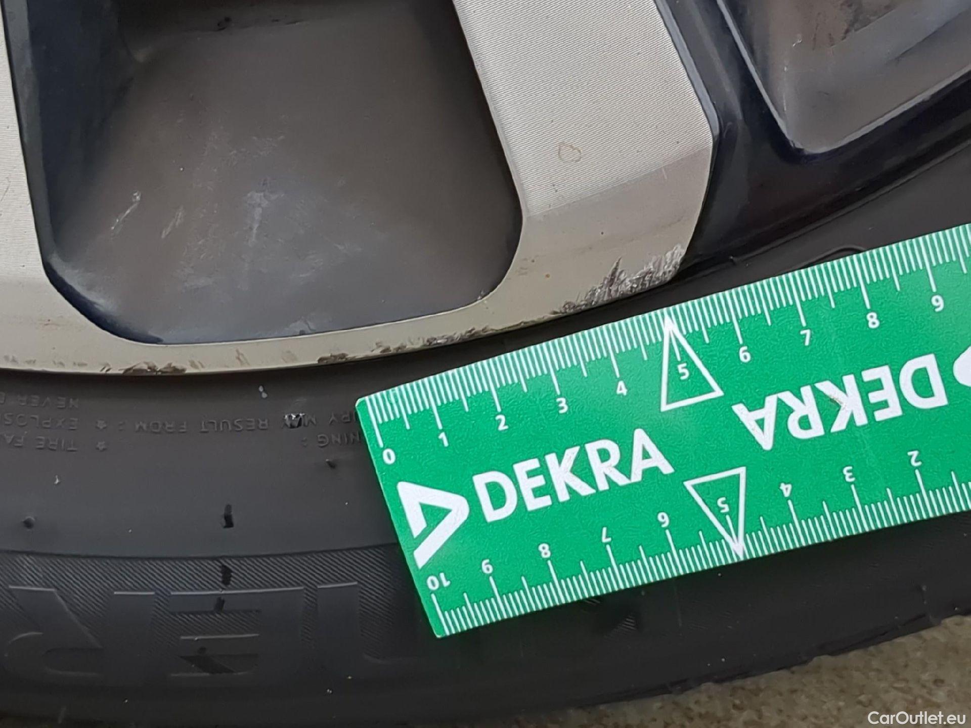  Opel  Crossland  X Business Elegance 1.2 Turbo 130CV BVA6 E6d #4