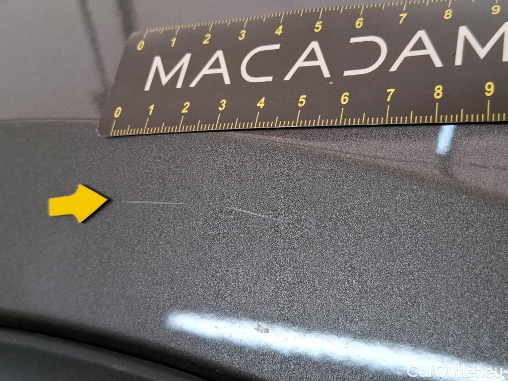  Peugeot  2008  Allure 1.5 HDi 130CV BVA8 E6d #9