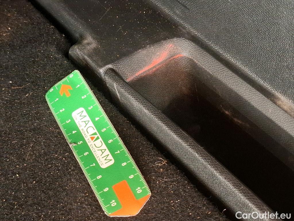  Peugeot  3008  Active Business 1.5 HDi 130CV BVA8 E6d #2