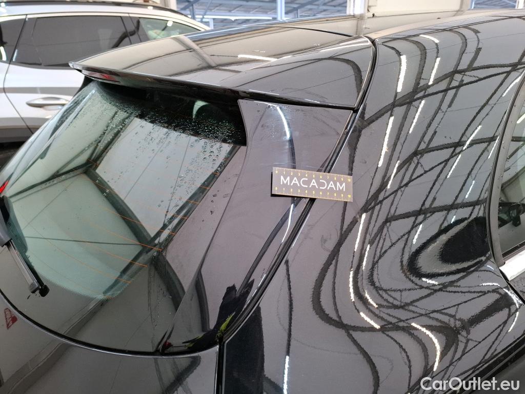  Mercedes  A-Klasse MERCEDES-BENZ Classe A Compact / 2018 / 5P / Berline A 200 d Business Line 8G-DCT #32