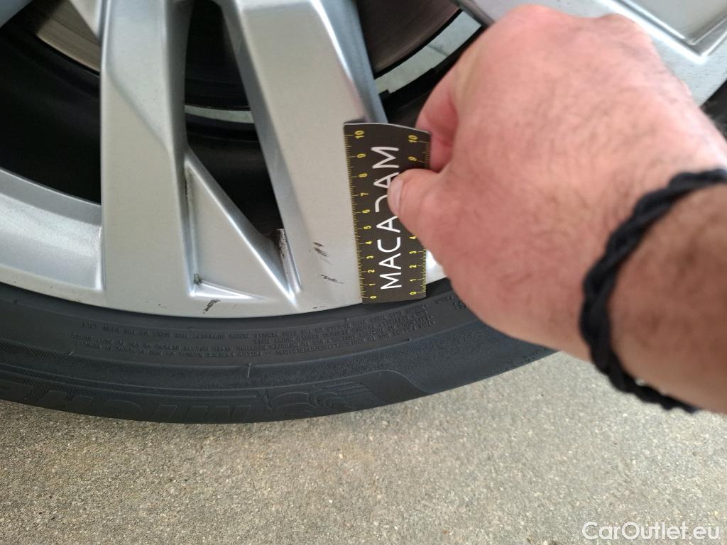  Peugeot  5008  Active Business 1.2 PureTech 130CV BVA8 E6d #52