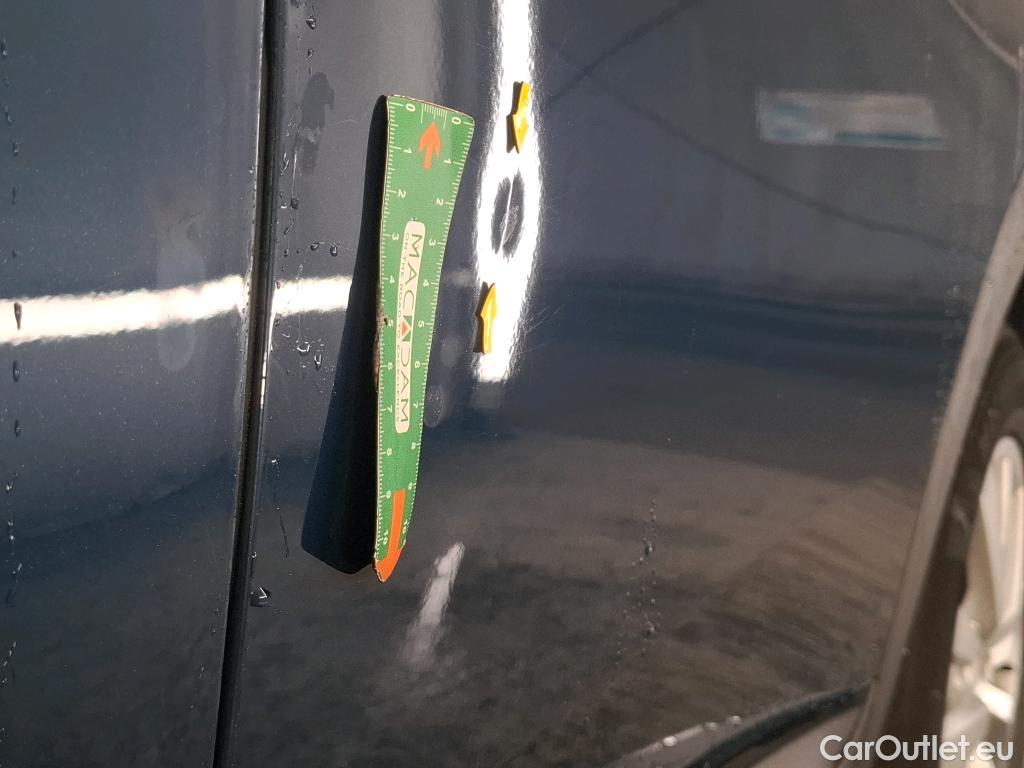  Peugeot  3008  Active Business 1.5 HDi 130CV BVA8 E6d #13