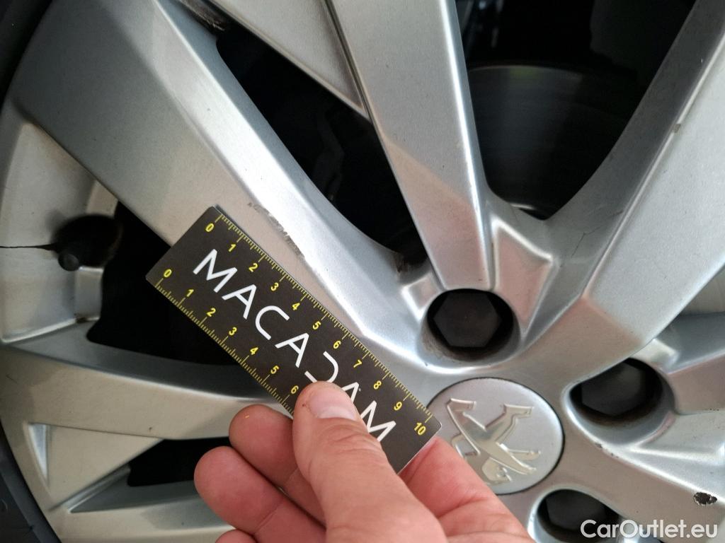  Peugeot  5008  Active Business 1.2 PureTech 130CV BVA8 E6d #53