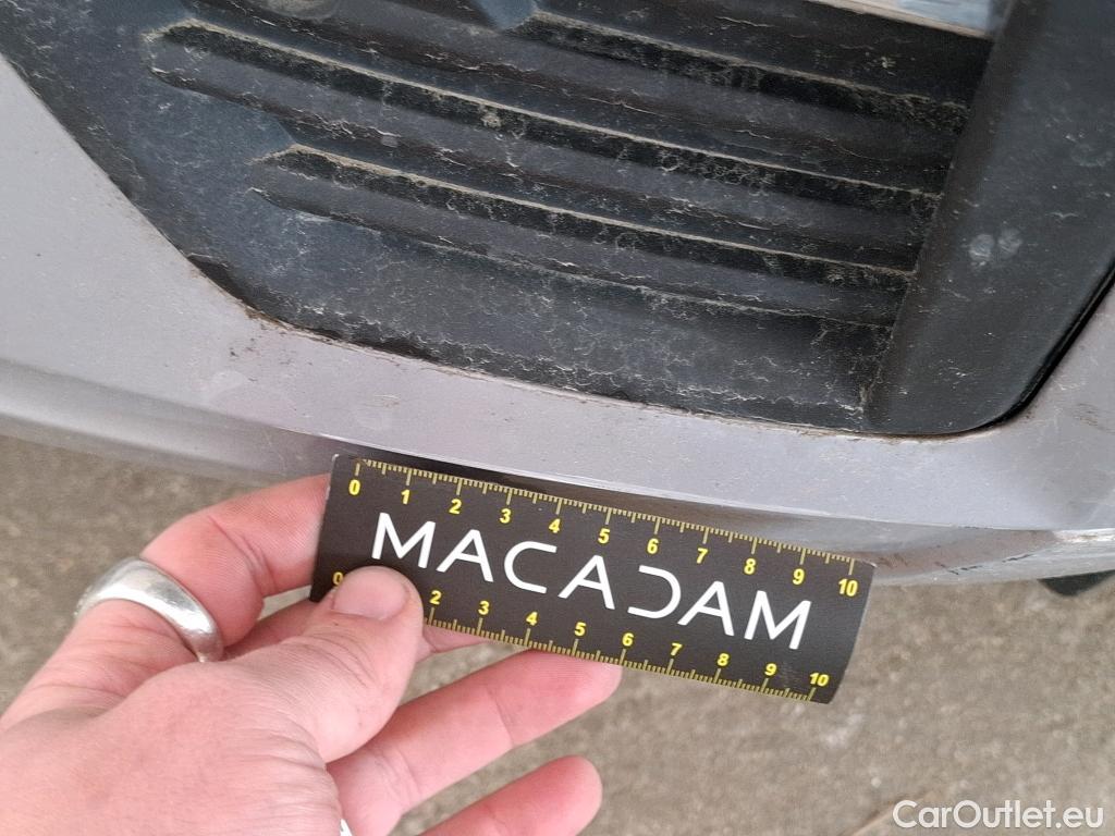  Volvo  XC60 VOLVO  5p SUV B4 AWD 197 Geartro 8 Momentum #12